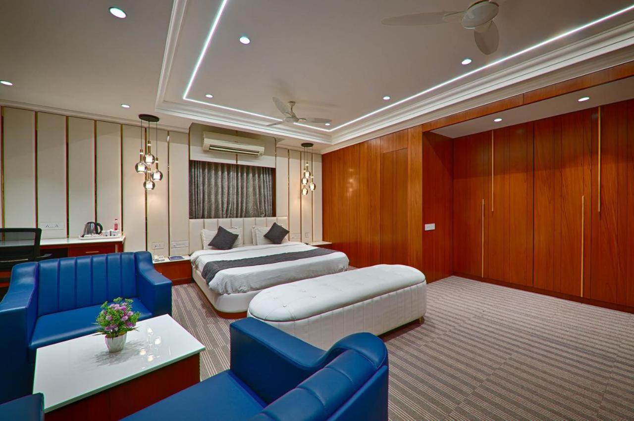 Hotel Shital Inn Ahmedabad Buitenkant foto