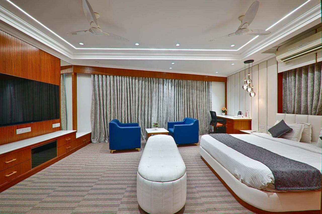 Hotel Shital Inn Ahmedabad Buitenkant foto