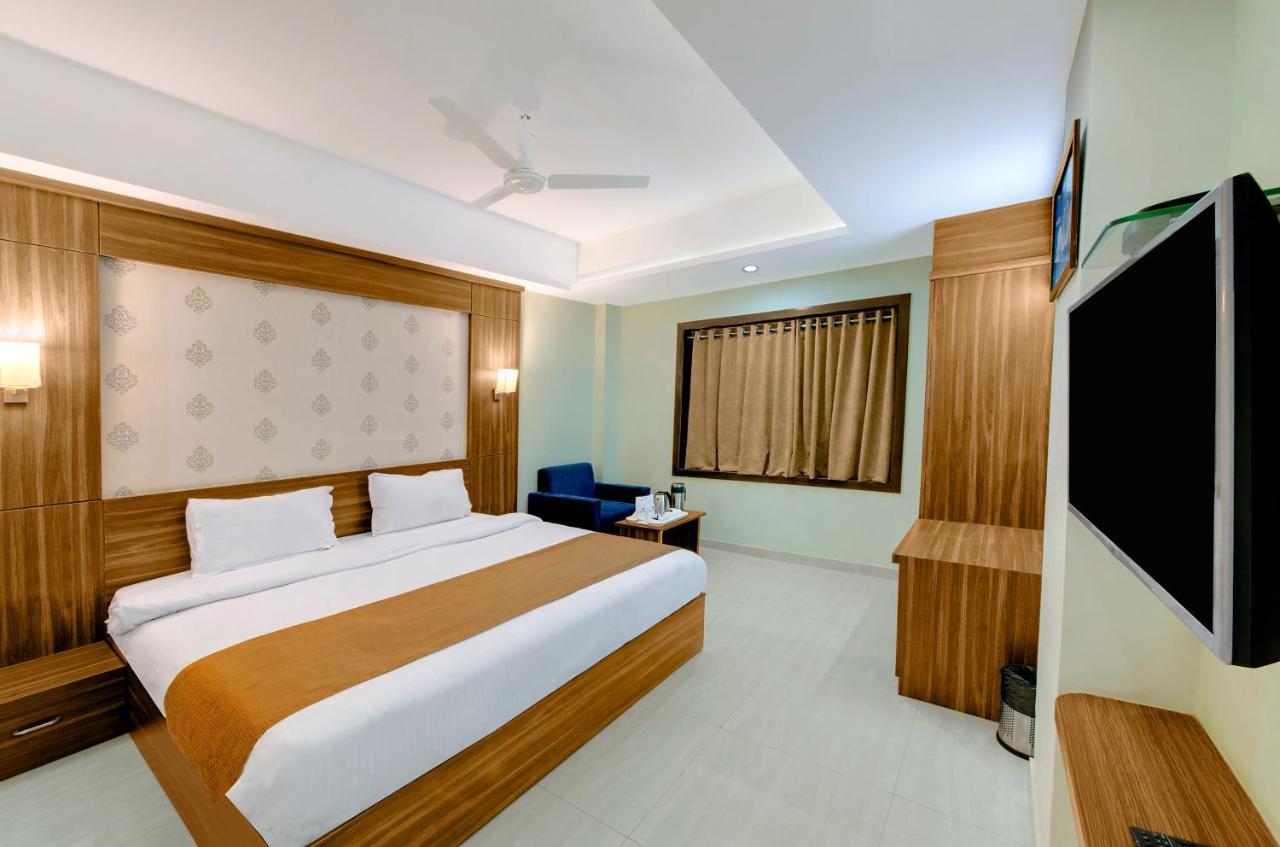Hotel Shital Inn Ahmedabad Buitenkant foto